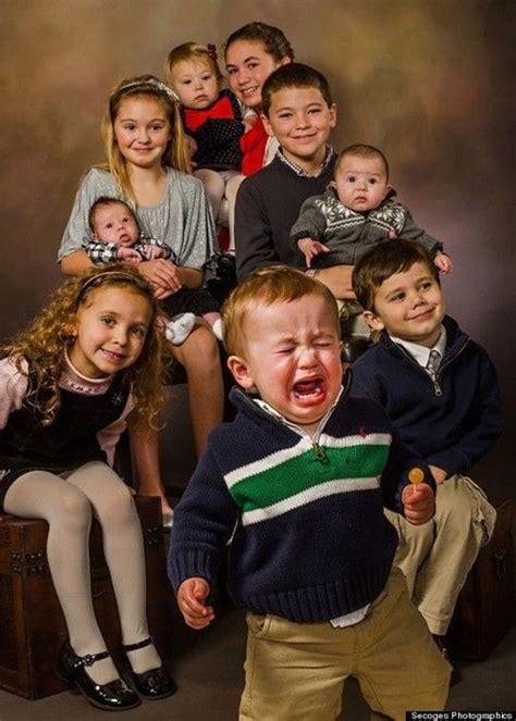 funniest family pictures|hilariously relatable family photo fails.